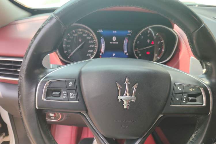 Used Maserati Levante 2018 3.0T Standard Edition Instrument Cluster