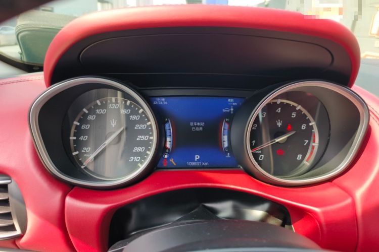 Used Maserati Levante 2018 3.0T Classic Edition Instrument Cluster