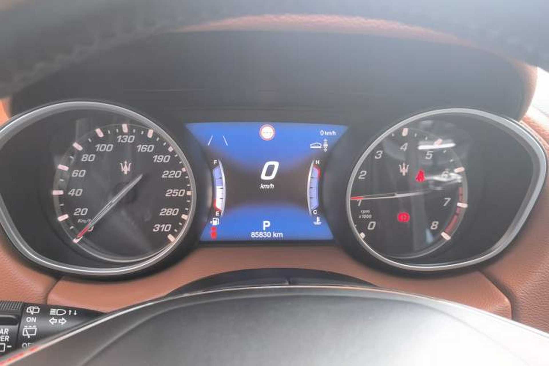 Used Maserati Levante 2018 3.0T Standard Edition Instrument Cluster