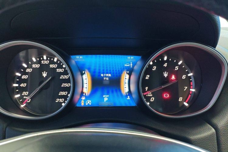 Used Maserati Levante 2018 3.0T Classic Edition Instrument Cluster