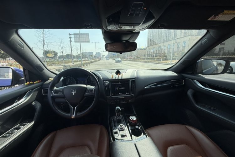 Used Maserati Levante 2018 3.0T Classic Edition Interior 1
