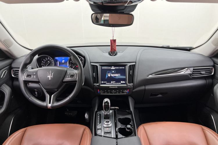 Used Maserati Levante 2018 3.0T Luxury Zegna Edition Interior 1