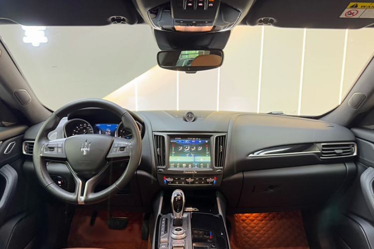 Used Maserati Levante 2018 3.0T Classic Edition Interior 1