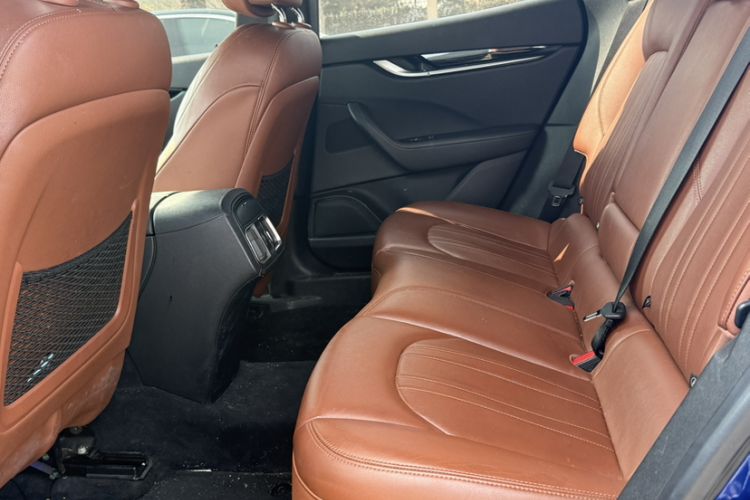 Used Maserati Levante 2018 3.0T Classic Edition Interior 2