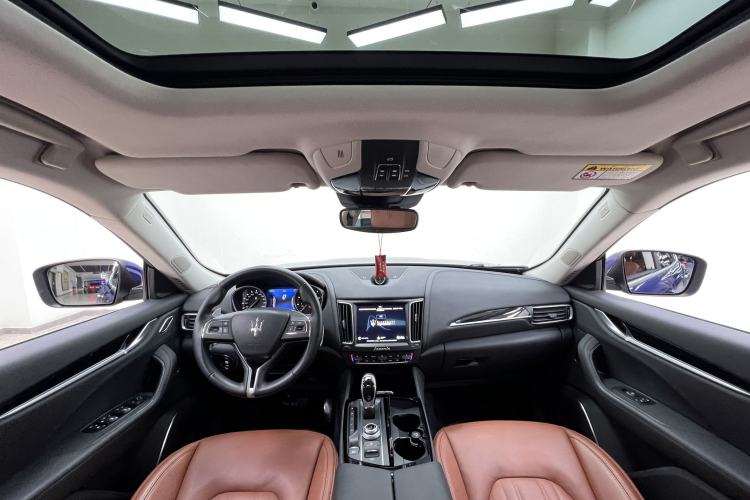 Used Maserati Levante 2018 3.0T Luxury Zegna Edition Interior 2