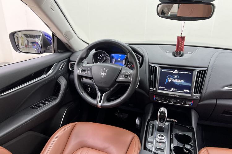 Used Maserati Levante 2018 3.0T Luxury Zegna Edition Interior 3