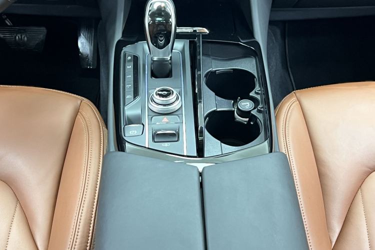 Used Maserati Levante 2018 3.0T Luxury Zegna Edition Interior 5