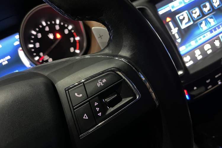 Used Maserati Levante 2018 3.0T Standard Edition Interior 6