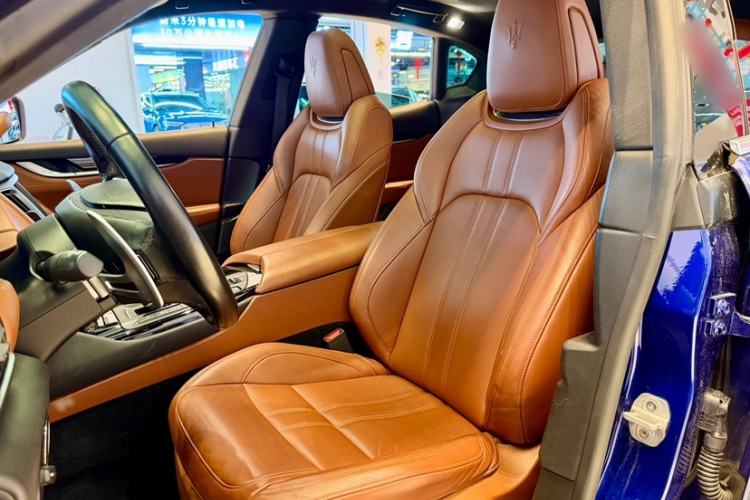 Used Maserati Levante 2018 3.0T Standard Edition Left Front Seat