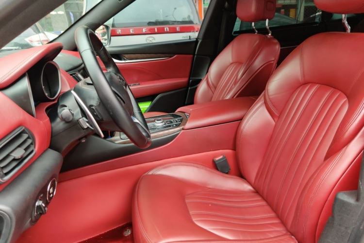 Used Maserati Levante 2018 3.0T Standard Edition Left Front Seat
