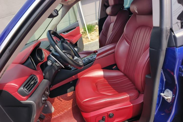 Used Maserati Levante 2018 3.0T Classic Edition Left Front Seat