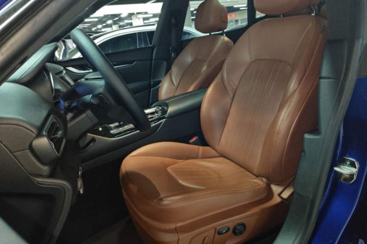 Used Maserati Levante 2018 3.0T Classic Edition Left Front Seat