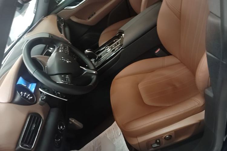 Used Maserati Levante 2018 3.0T Standard Edition Left Front Seat