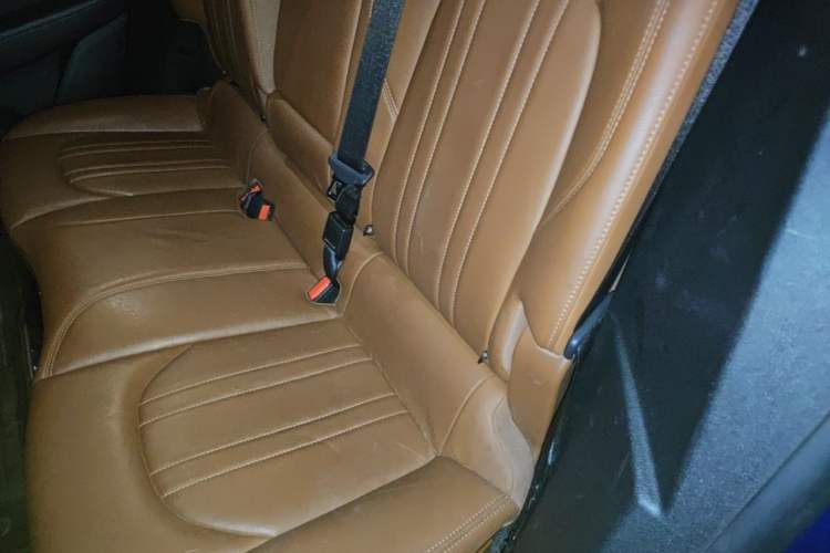 Used Maserati Levante 2018 3.0T Classic Edition Left Rear Seat