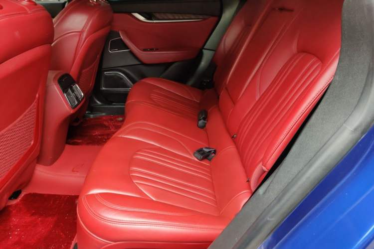 Used Maserati Levante 2018 3.0T Standard Edition Left Rear Seat