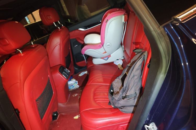 Used Maserati Levante 2018 3.0T Standard Edition Left Rear Seat