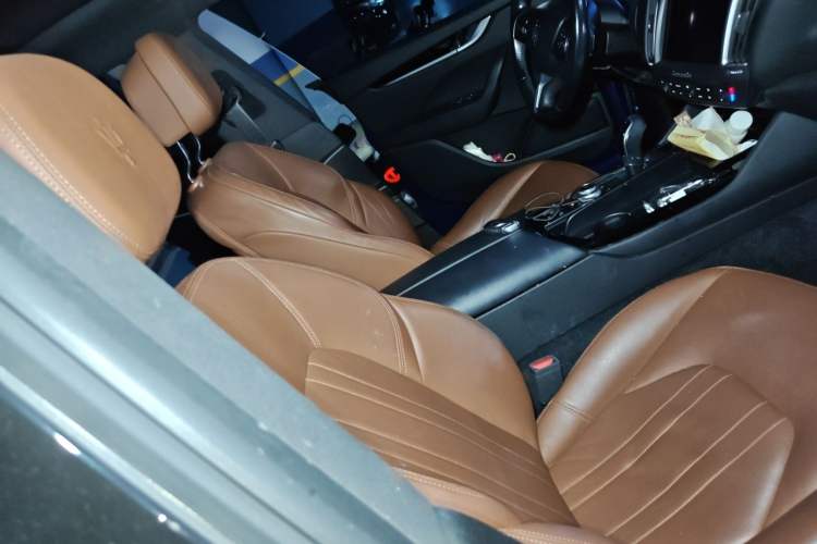 Used Maserati Levante 2018 3.0T Classic Edition Left Rear Seat