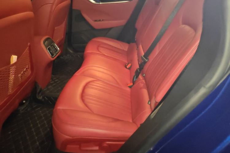 Used Maserati Levante 2018 3.0T Sport Edition Left Rear Seat