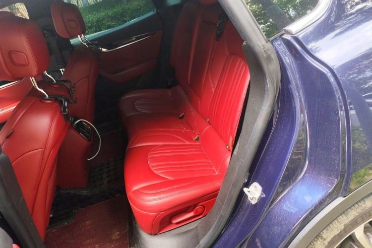 Used Maserati Levante 2018 3.0T Classic Edition Left Rear Seat