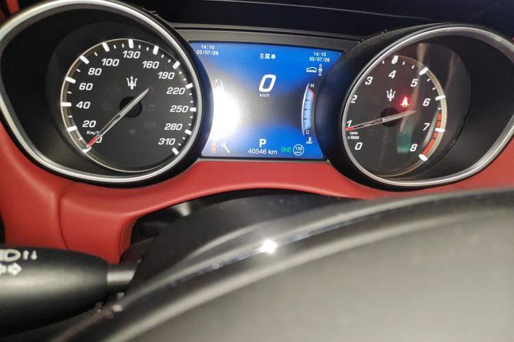 Used Maserati Levante 2018 3.0T Sport Edition Odometer Close Up