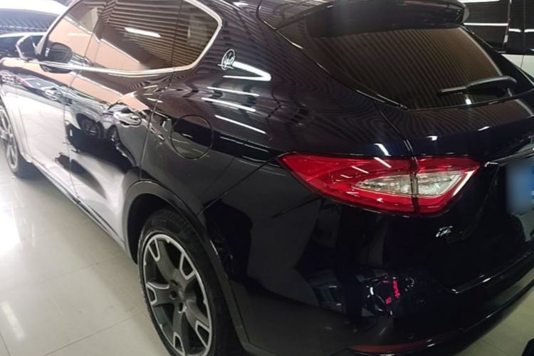 Used Maserati Levante 2018 3.0T Standard Edition Rear Left 45 Deg