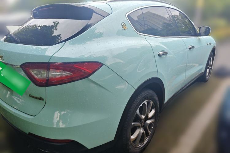 Used Maserati Levante 2018 3.0T Standard Edition Rear Right 45 Deg