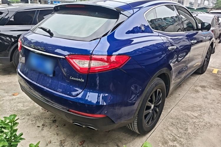 Used Maserati Levante 2018 3.0T Classic Edition Rear Right 45 Deg