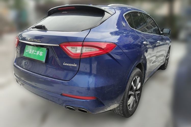 Used Maserati Levante 2018 3.0T Standard Edition Rear Right 45 Deg