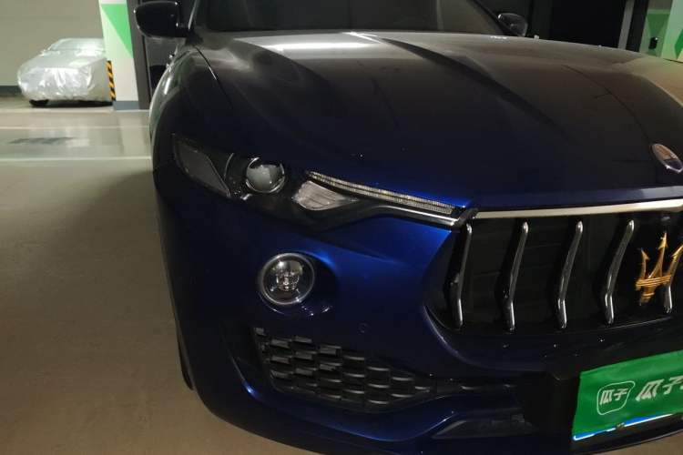 Used Maserati Levante 2018 3.0T Classic Edition Right Front Headlight
