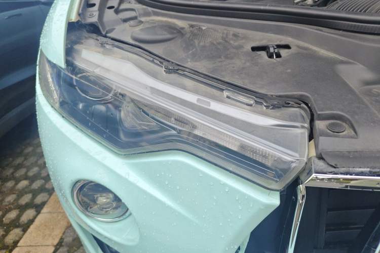 Used Maserati Levante 2018 3.0T Standard Edition Right Front Headlight