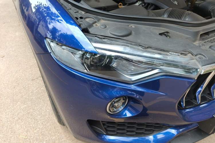 Used Maserati Levante 2018 3.0T Standard Edition Right Front Headlight