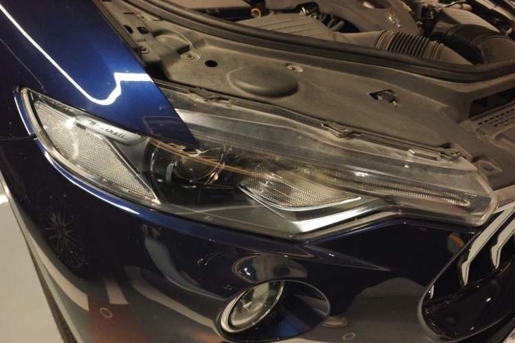 Used Maserati Levante 2018 3.0T Standard Edition Right Front Headlight