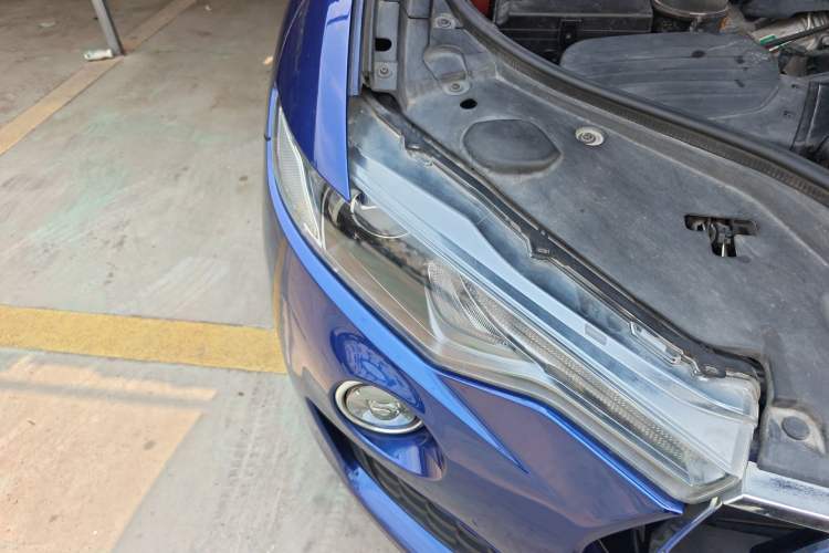 Used Maserati Levante 2018 3.0T Classic Edition Right Front Headlight