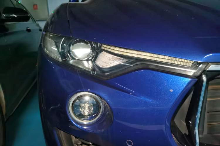Used Maserati Levante  Right Front Headlight