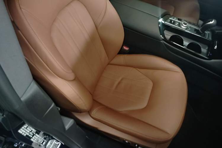 Used Maserati Levante 2018 3.0T Standard Edition Right Front Seat
