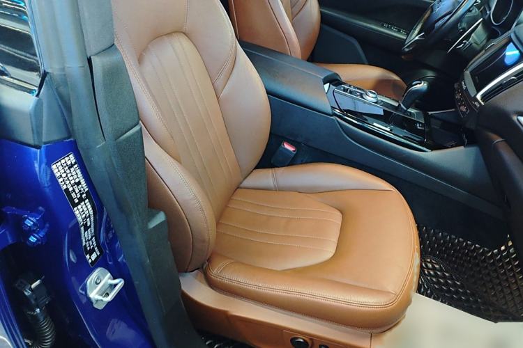 Used Maserati Levante 2018 3.0T Classic Edition Right Front Seat