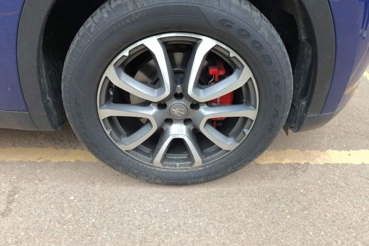 Used Maserati Levante 2018 3.0T Standard Edition Right Front Wheel Hub