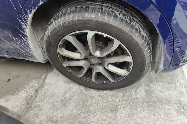 Used Maserati Levante 2018 3.0T Standard Edition Right Front Wheel Hub