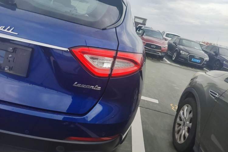 Used Maserati Levante 2018 3.0T Classic Edition Right Rear Taillight