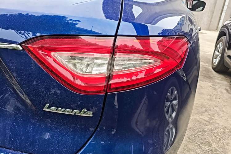 Used Maserati Levante 2018 3.0T Classic Edition Right Rear Taillight