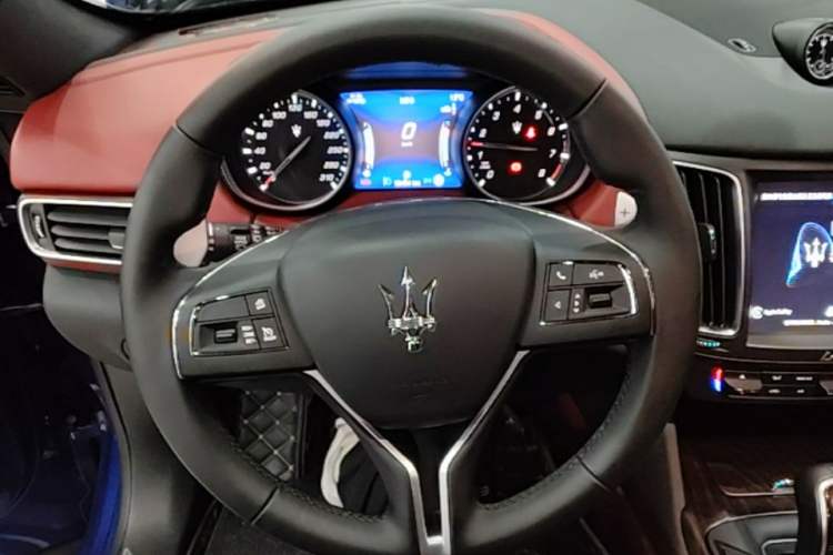 Used Maserati Levante 2018 3.0T S Luxury Zegna Edition Steering Wheel