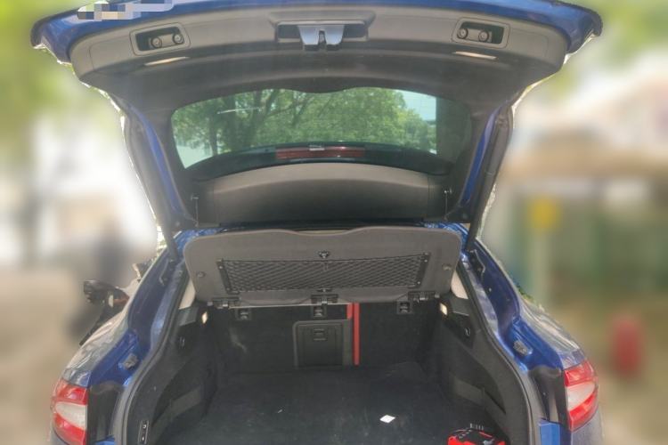 Used Maserati Levante 2018 3.0T Classic Edition Trunk