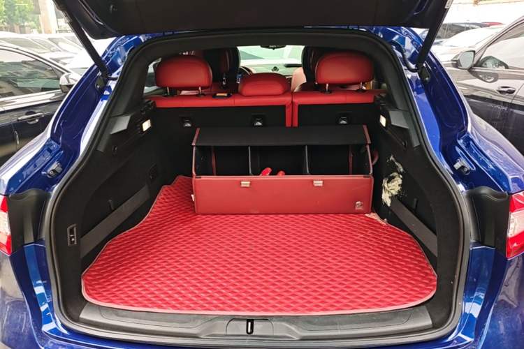 Used Maserati Levante 2018 3.0T Classic Edition Trunk