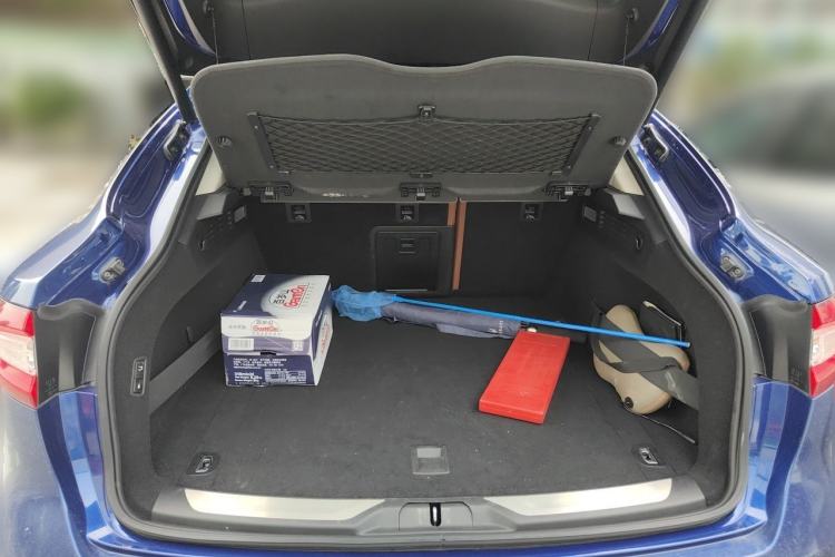 Used Maserati Levante 2018 3.0T Standard Edition Trunk