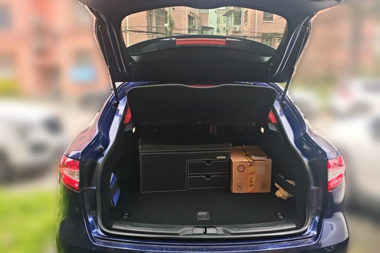 Used Maserati Levante 2018 3.0T Classic Edition Trunk