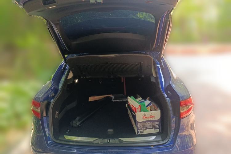 Used Maserati Levante 2018 3.0T Standard Edition Trunk