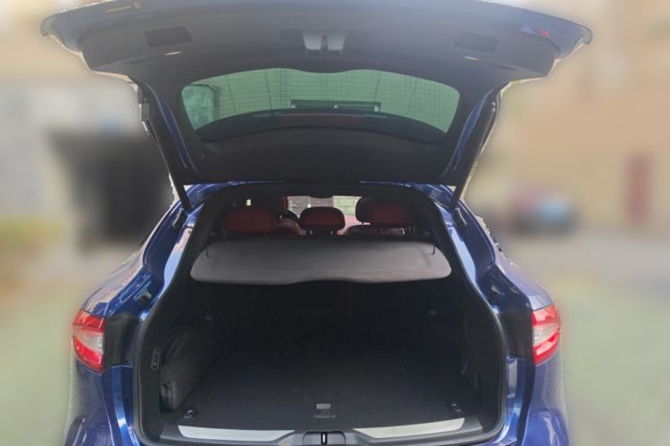 Used Maserati Levante 2018 3.0T Standard Edition Trunk