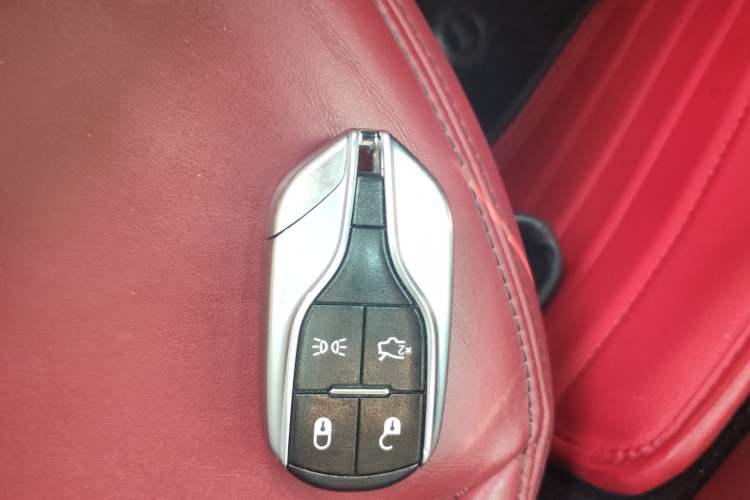 Used Maserati Levante 2018 3.0T Standard Edition Vehicle Key