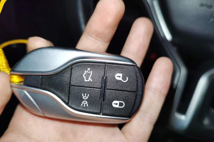 Used Maserati Levante 2018 3.0T Standard Edition Vehicle Key