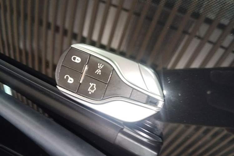 Used Maserati Levante 2018 3.0T Standard Edition Vehicle Key